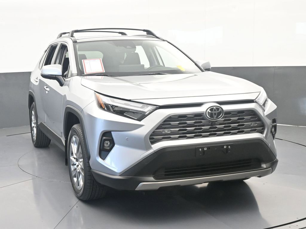 Used 2025 Toyota RAV4 Limited image 9