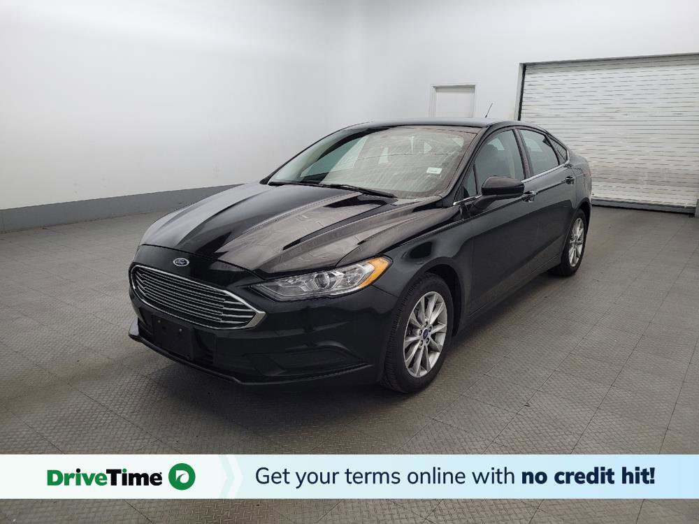 Used 2017 Ford Fusion SE image 1