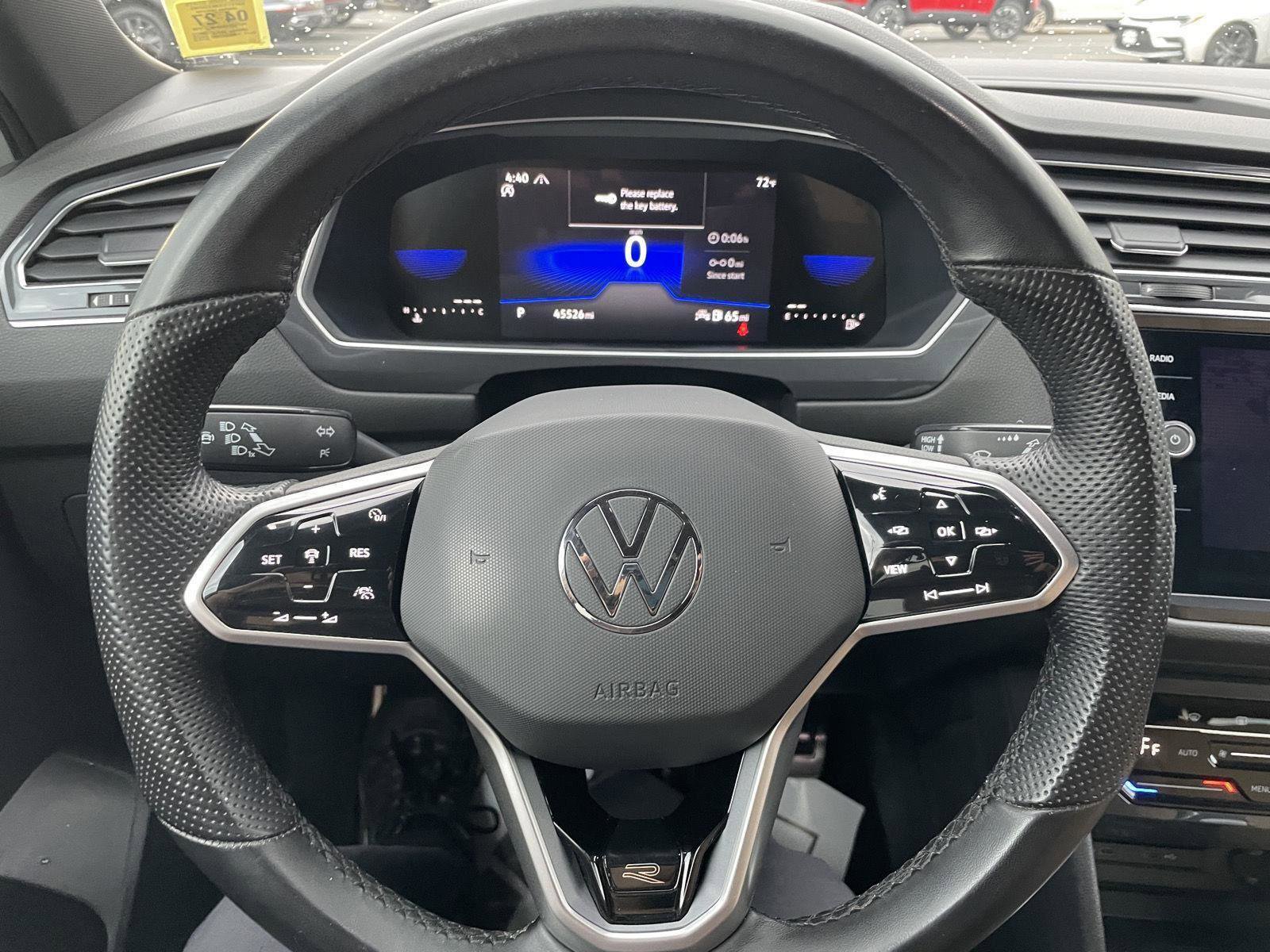 Used 2023 Volkswagen Tiguan SE R-Line AWD/4WD image 25