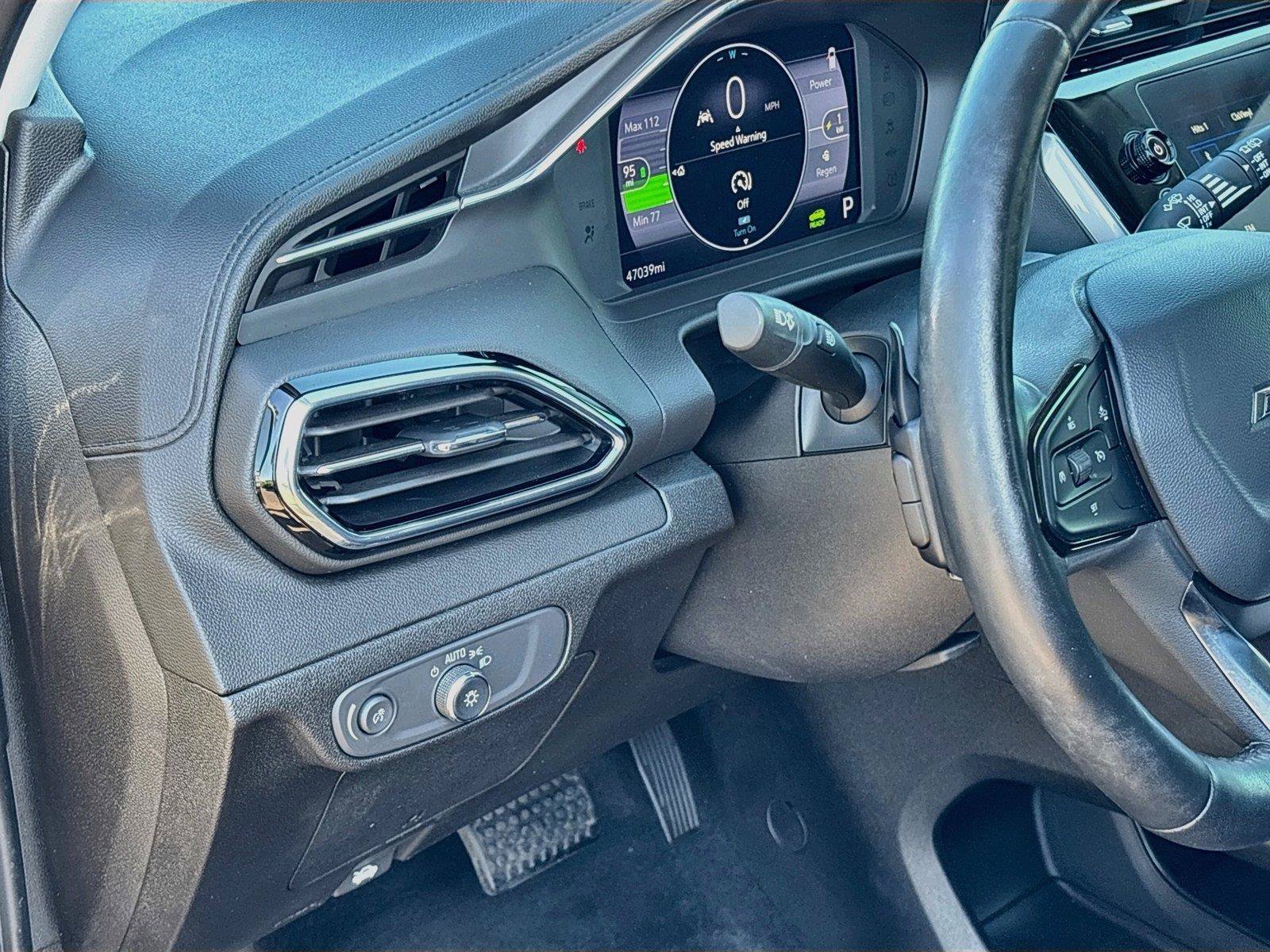 Used 2023 Chevrolet Bolt EUV LT w/ Convenience Package FWD image 10