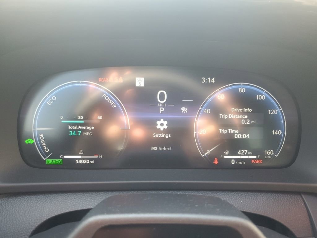 Used 2025 Toyota Crown Signia w/ Advanced Technology Package image 17