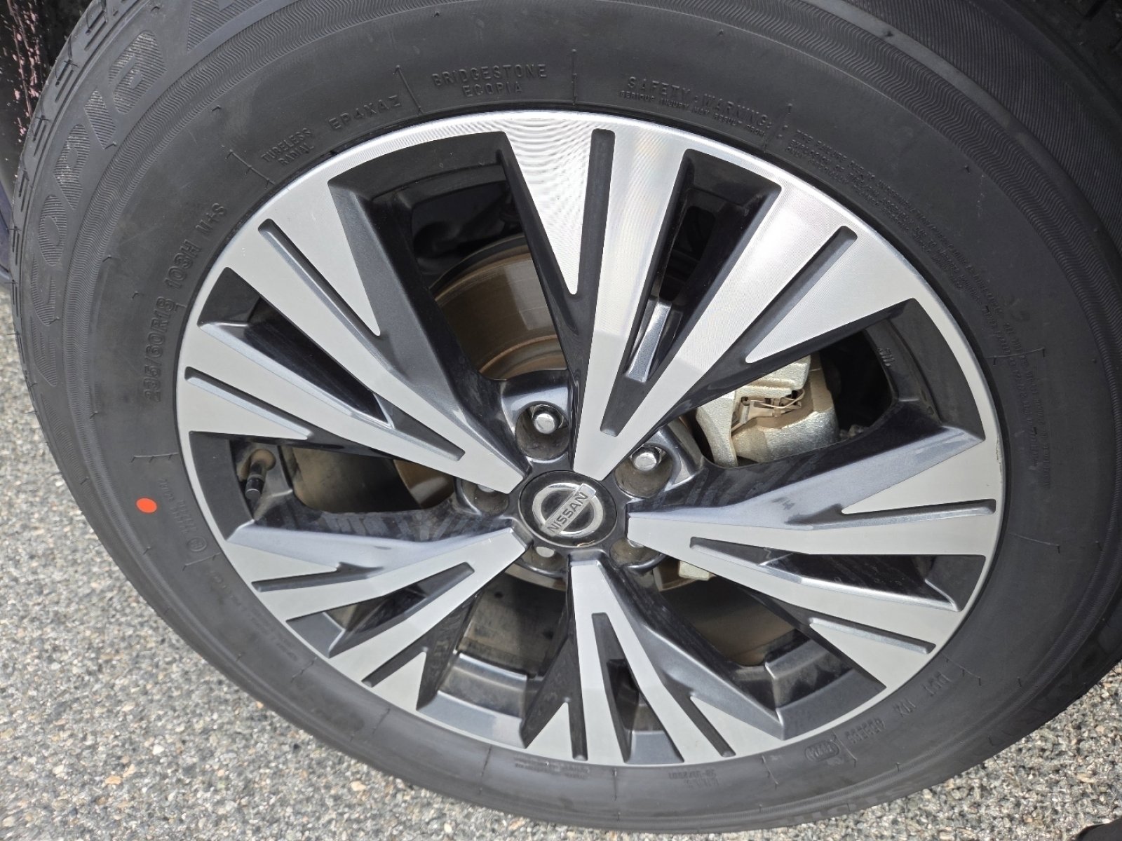 Used 2021 Nissan Rogue SV image 10