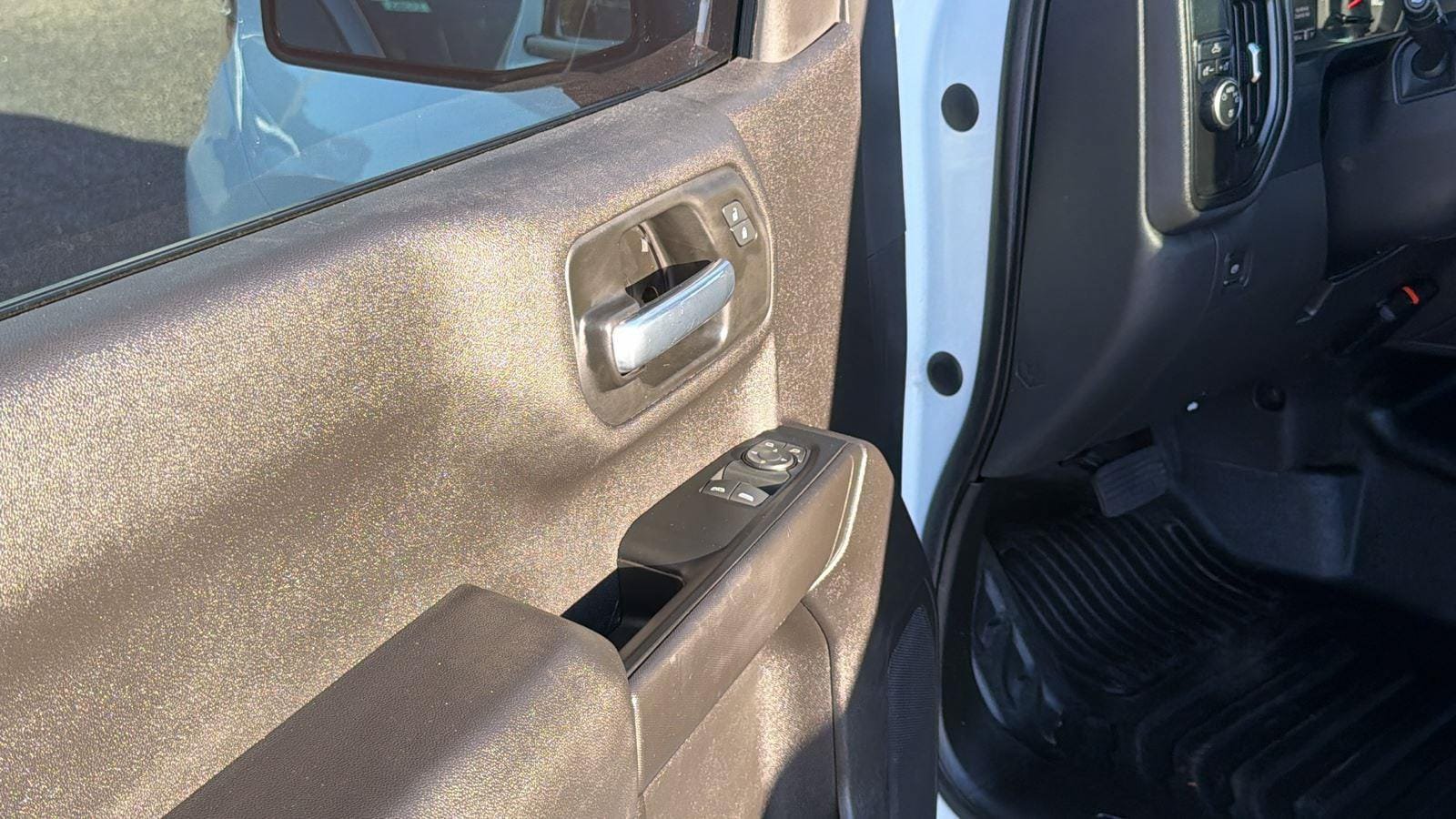 Used 2022 Chevrolet Silverado 1500 W/T RWD image 15