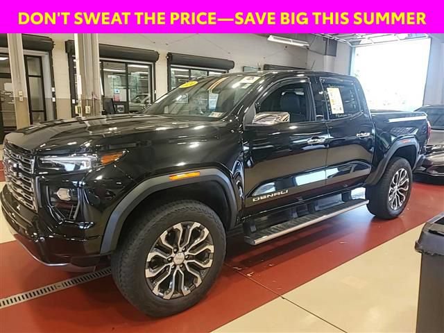 Used 2024 GMC Canyon Denali AWD/4WD image 1