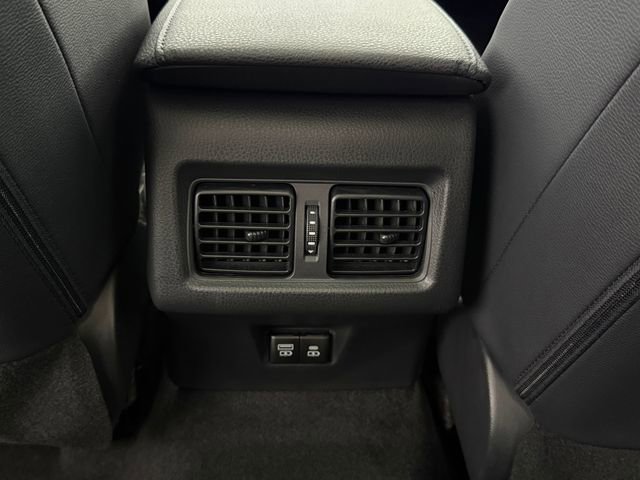 Used 2025 Toyota Camry XSE FWD image 33