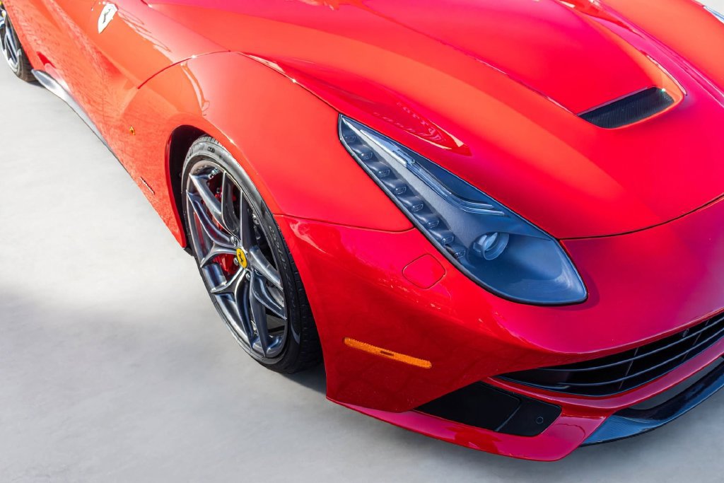 Used 2016 Ferrari F12 Berlinetta RWD image 12