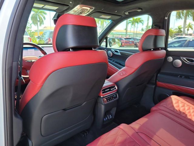 Used 2025 Genesis GV80 3.5T e-SC image 11