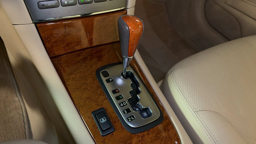 Used 2005 Lexus ES 330 FWD image 26