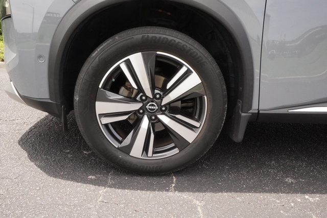 Used 2022 Nissan Rogue Platinum w/ Head-Up Display Package FWD image 35