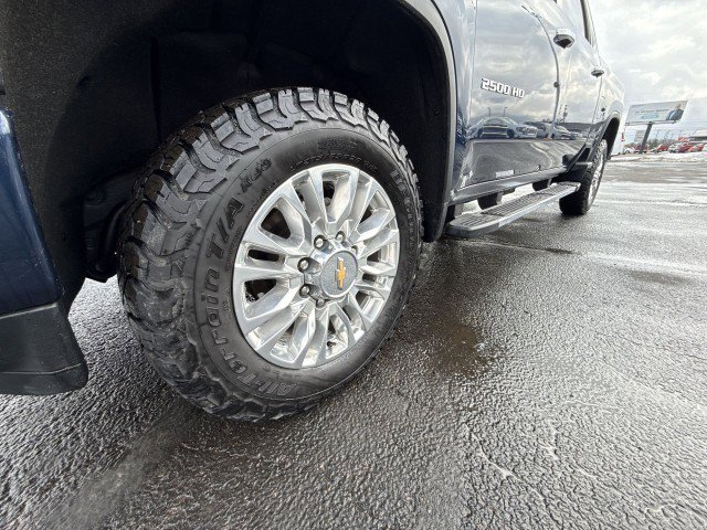 Certified 2022 Chevrolet Silverado 2500 High Country w/ Z71 Off-Road Package image 18