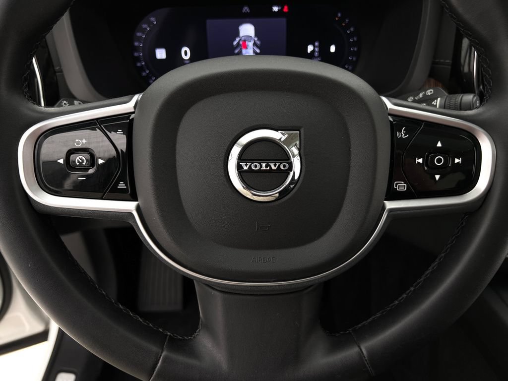 Used 2023 Volvo XC60 B6 Ultimate AWD/4WD image 16