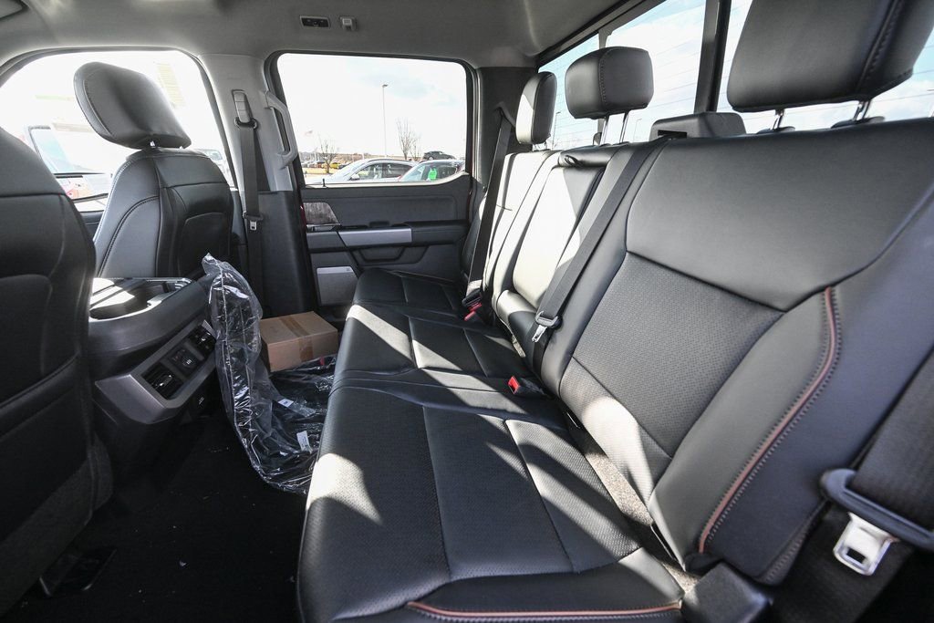 New 2025 Ford F250 Lariat w/ Lariat Ultimate Package image 19