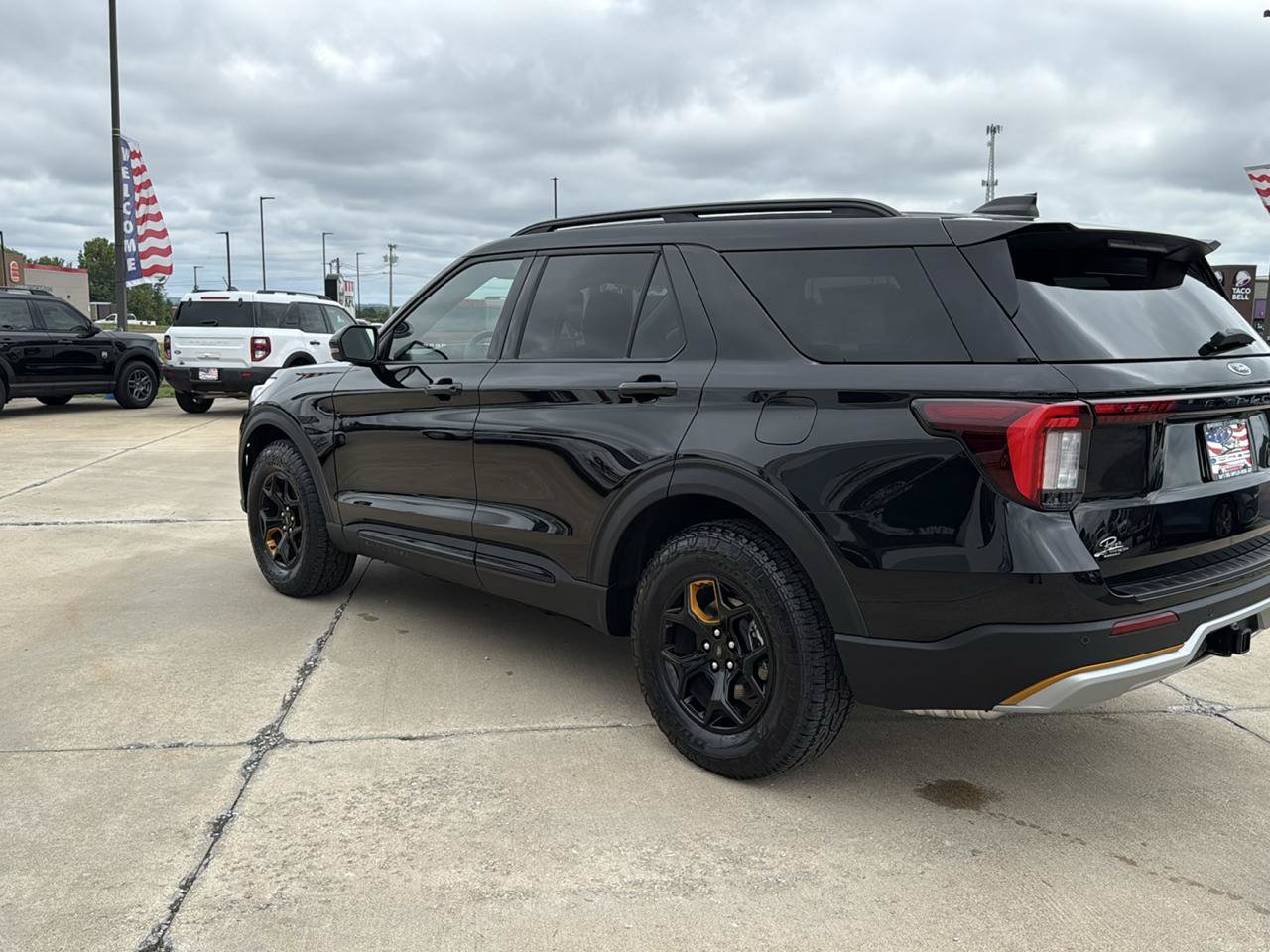 New 2026 Ford Explorer Tremor w/ Tremor Convenience Package AWD/4WD image 15