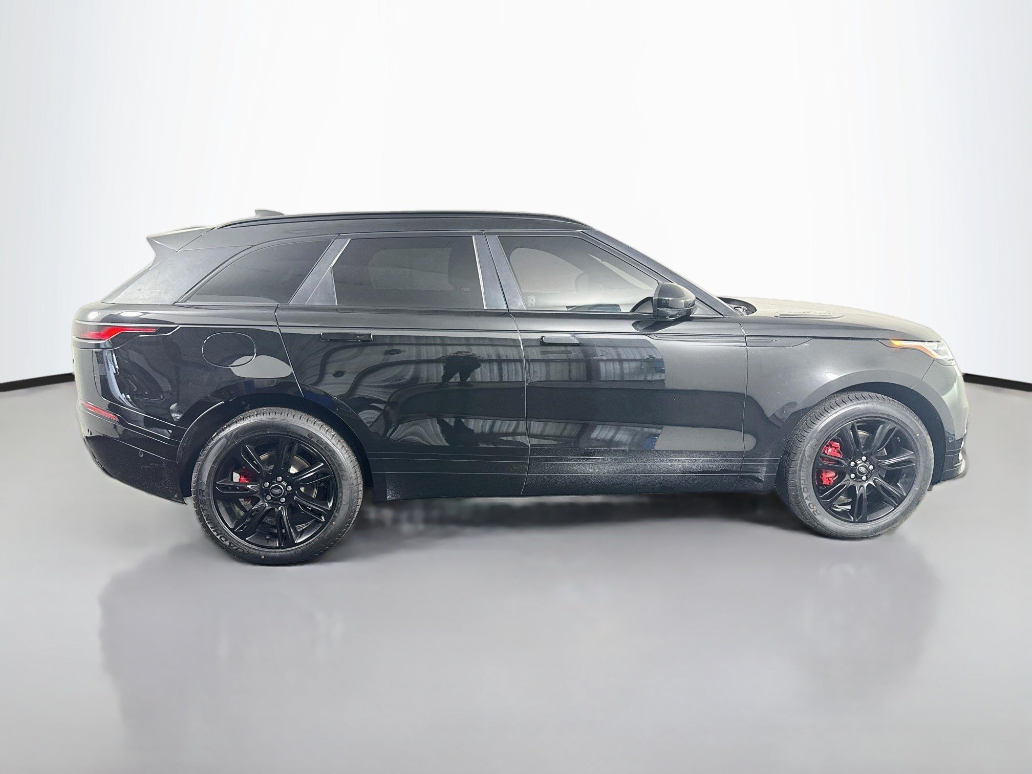 Used 2021 Land Rover Range Rover Velar R-Dynamic S AWD/4WD image 32