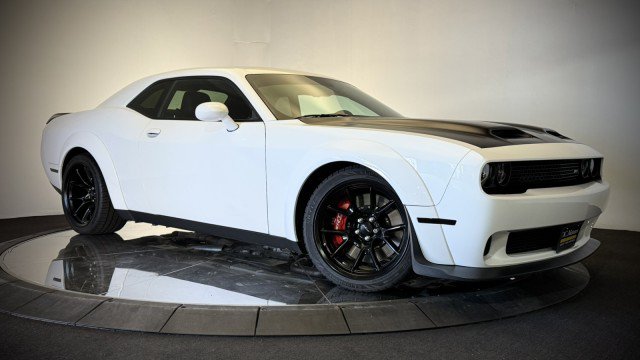 Used 2022 Dodge Challenger SRT Hellcat Redeye RWD image 19