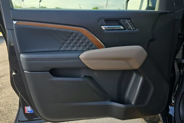 New 2026 GMC Canyon Denali w/ LPO, Denali Black Edition AWD/4WD image 23