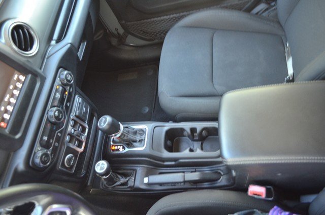 Used 2021 Jeep Wrangler Unlimited Sahara image 25