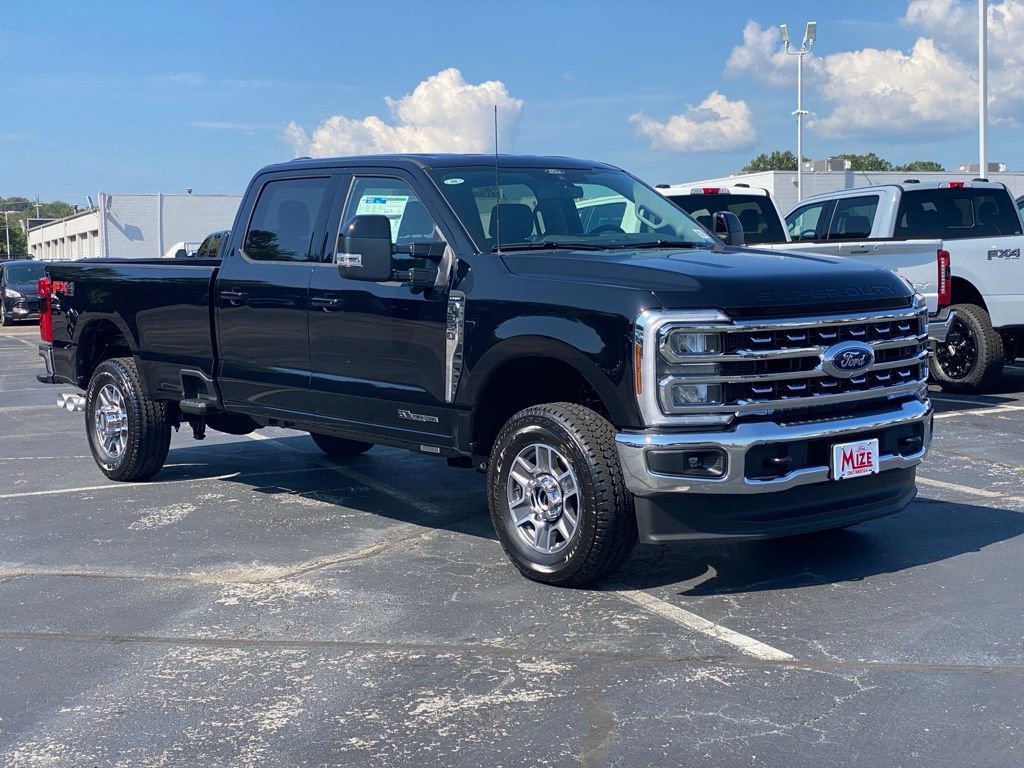 New 2026 Ford F350 Lariat w/ FX4 Off-Road Package image 2