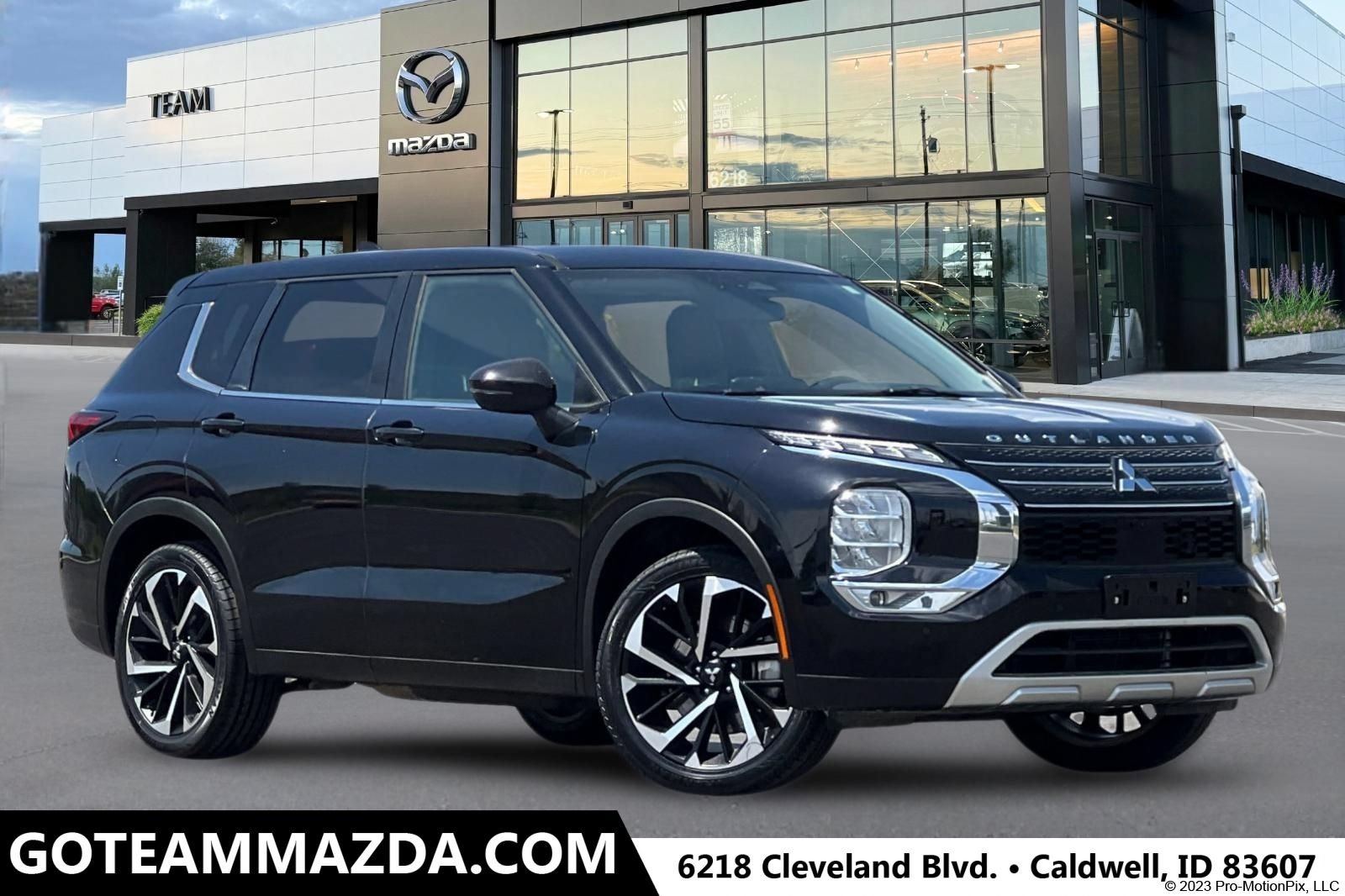 Used 2022 Mitsubishi Outlander SE FWD image 1