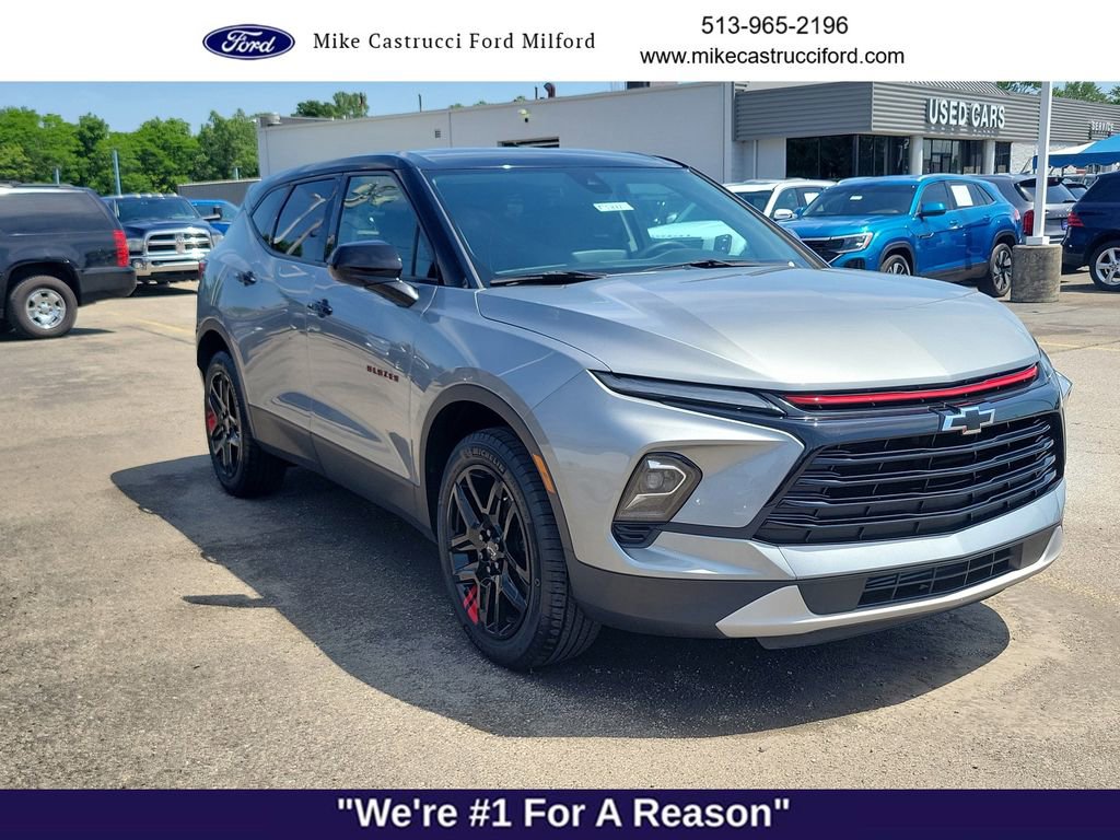 Used 2023 Chevrolet Blazer LT AWD/4WD image 7