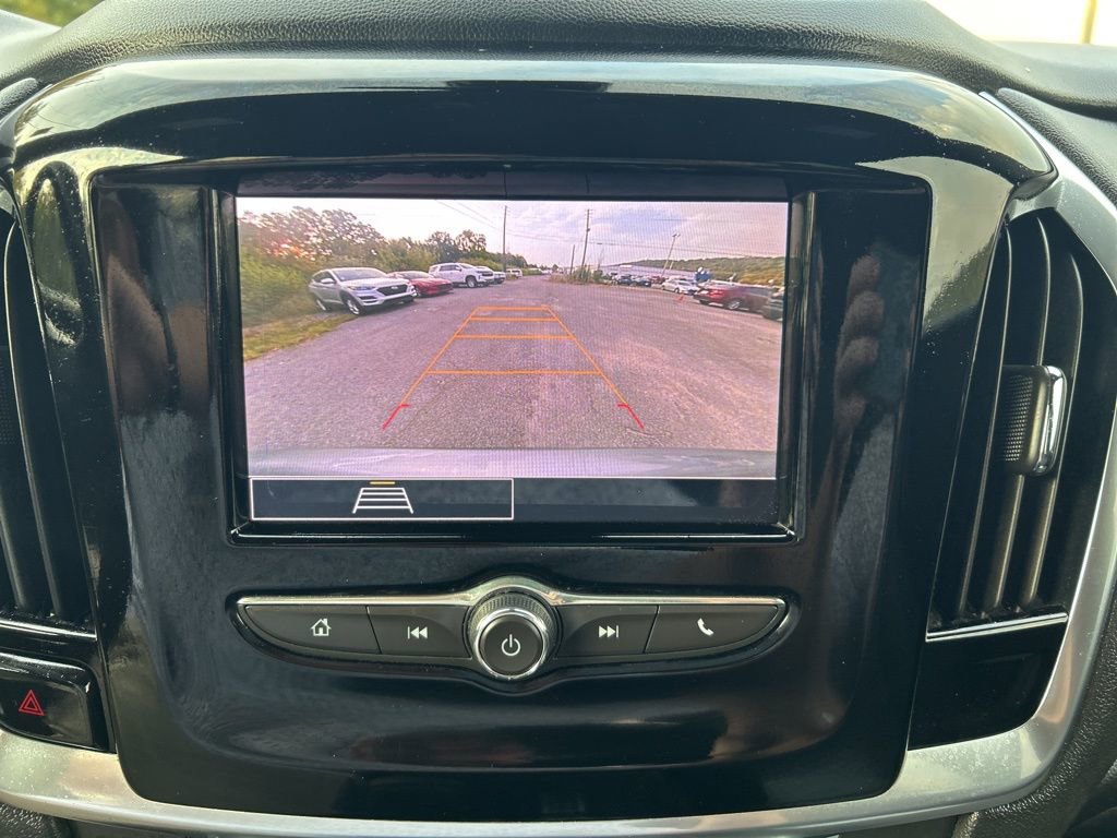 Used 2023 Chevrolet Traverse LT image 25
