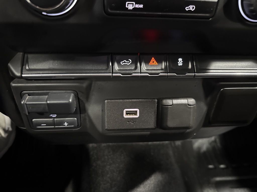 Used 2020 Chevrolet Silverado 3500 W/T w/ WT Convenience Package image 9