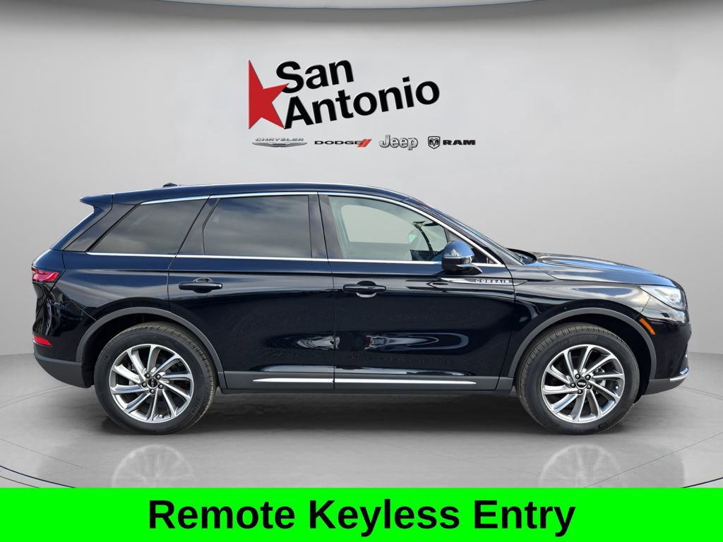 Used 2025 Lincoln Corsair FWD w/ Equipment Group 101A image 9