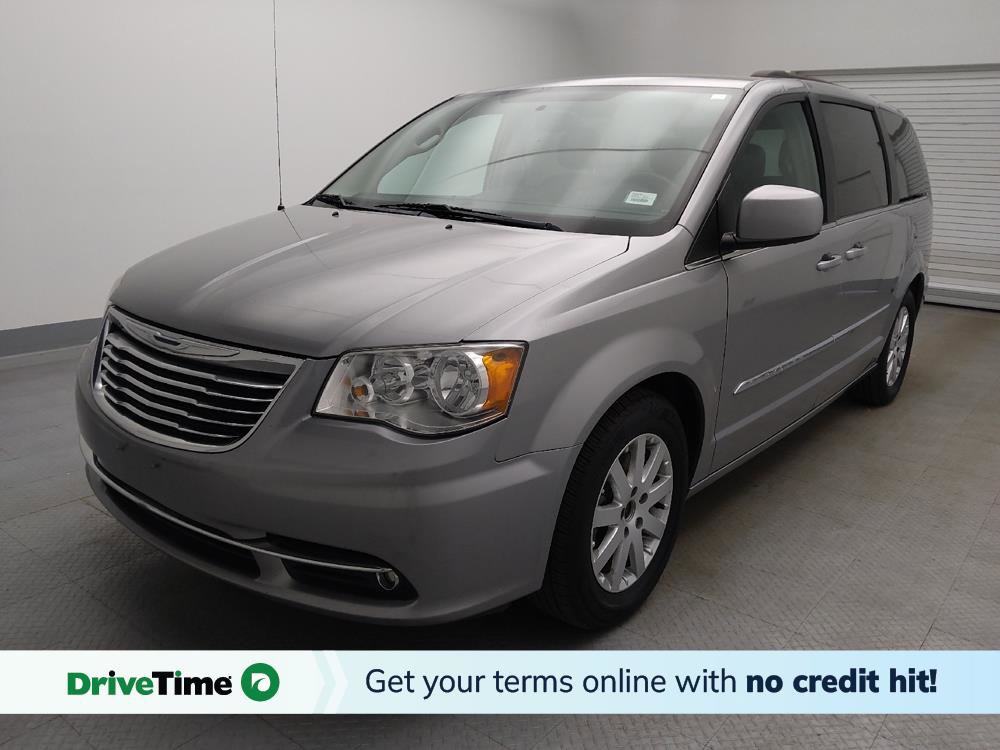 Used 2016 Chrysler Town & Country Touring