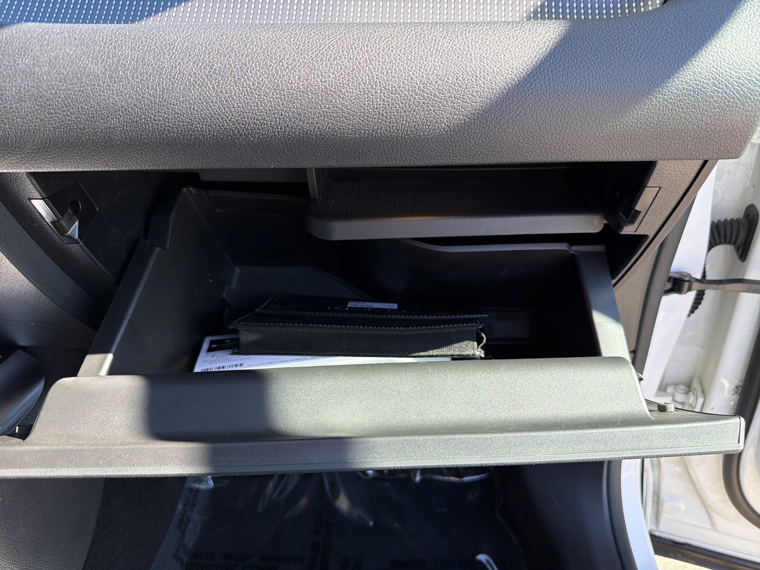 Used 2021 Mercedes-Benz GLA 250 4MATIC w/ Premium Package image 34