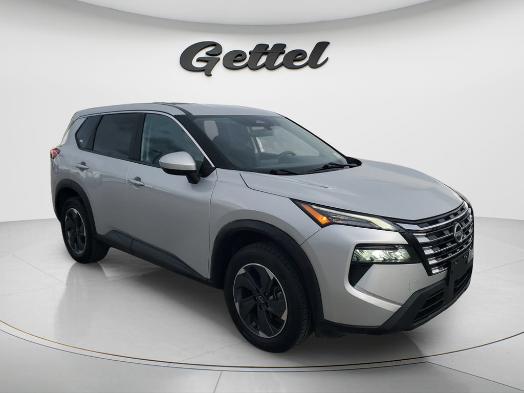 Used 2024 Nissan Rogue SV FWD image 3