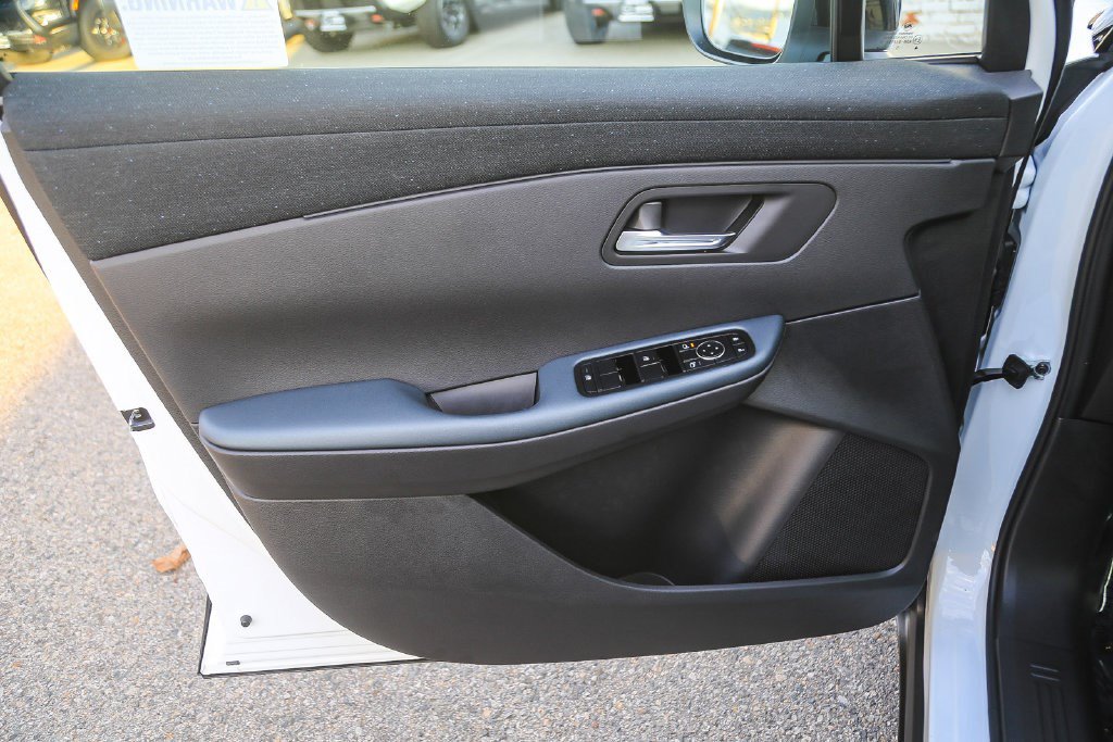 New 2026 Nissan Leaf SV+ FWD image 21