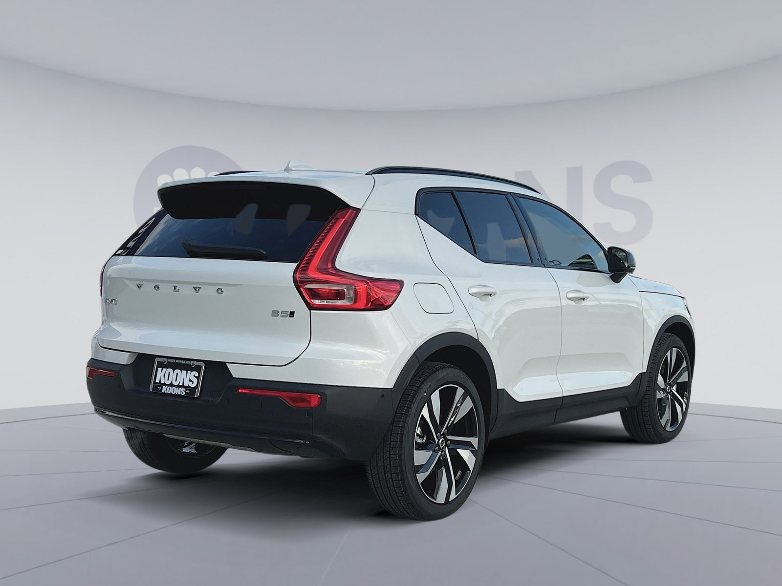 New 2026 Volvo XC40 B5 Ultra w/ Protection Package Premier AWD/4WD image 7