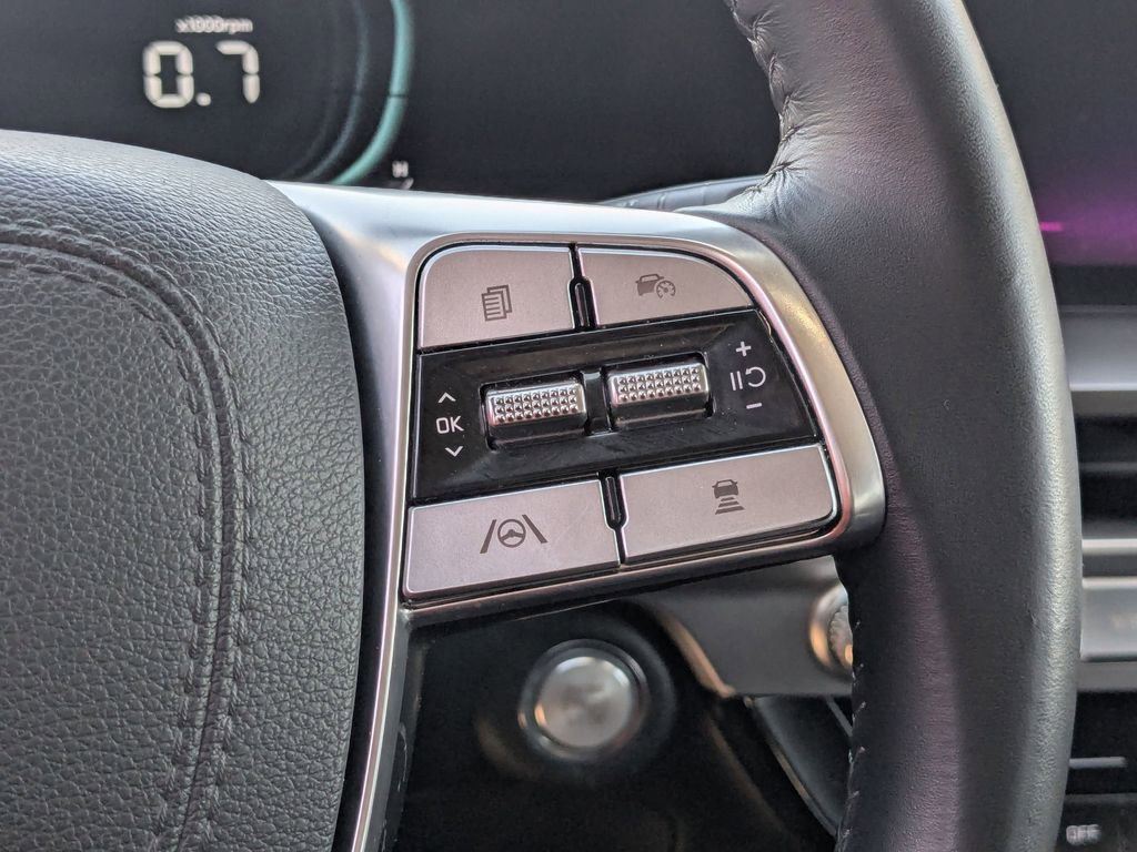 Used 2025 Kia Telluride S image 19