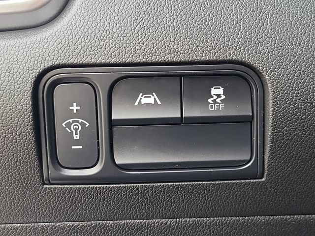 Used 2023 Kia Sorento LX FWD image 22