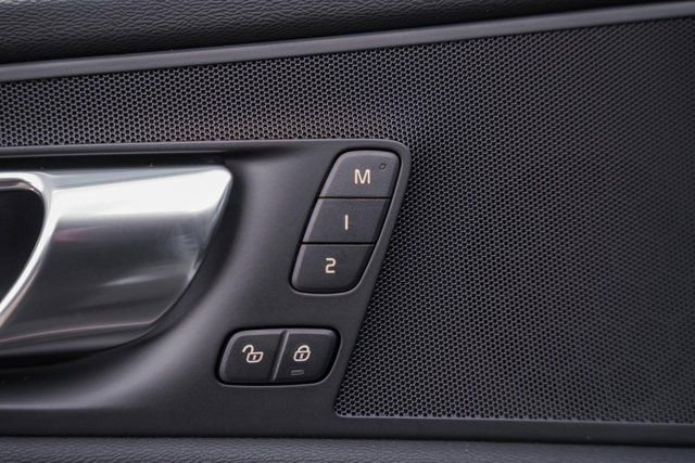 New 2026 Volvo XC60 B5 Plus w/ Protection Package Premier image 42