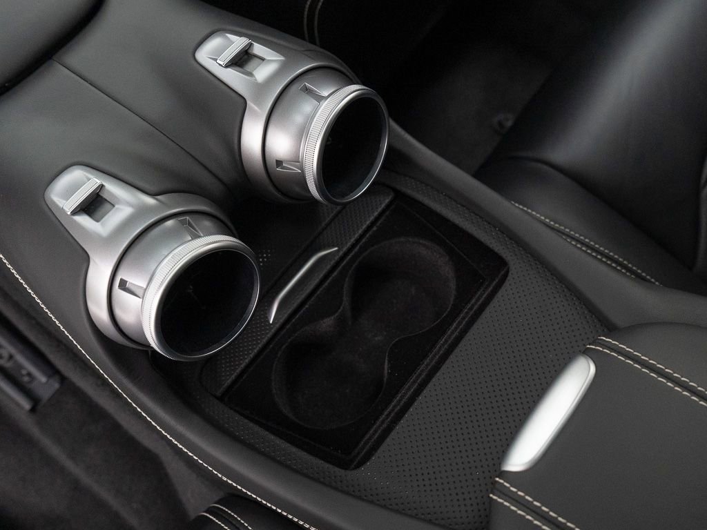 Used 2017 Ferrari GTC4Lusso image 22