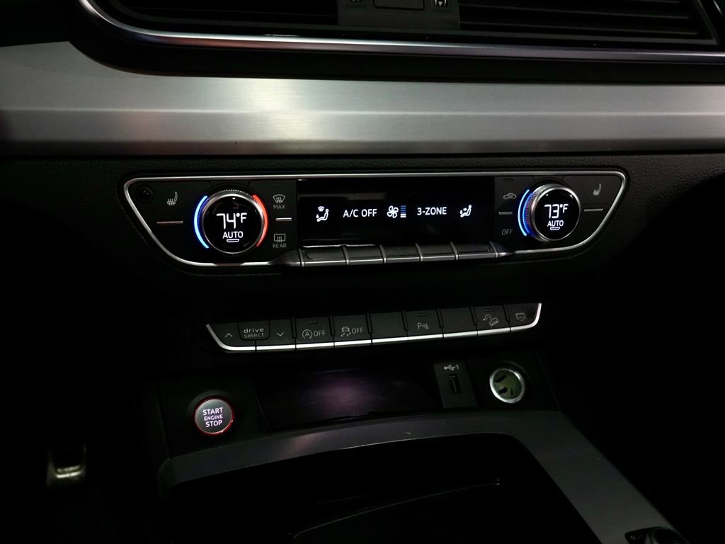 Used 2021 Audi SQ5 Premium w/ Convenience Package image 21