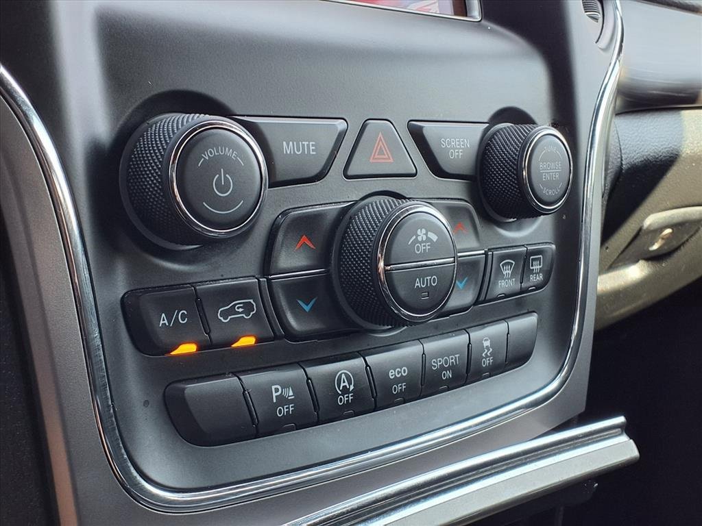 Used 2021 Jeep Grand Cherokee Laredo image 21