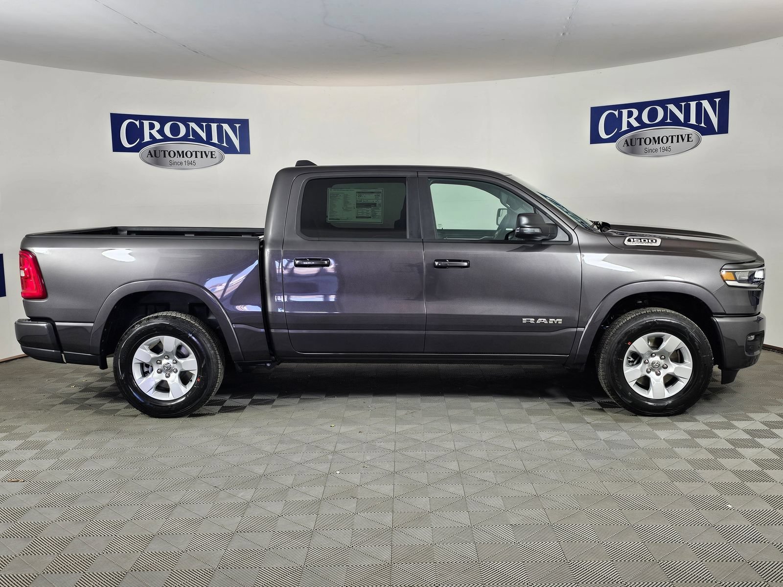 New 2026 RAM 1500 Big Horn AWD/4WD image 6