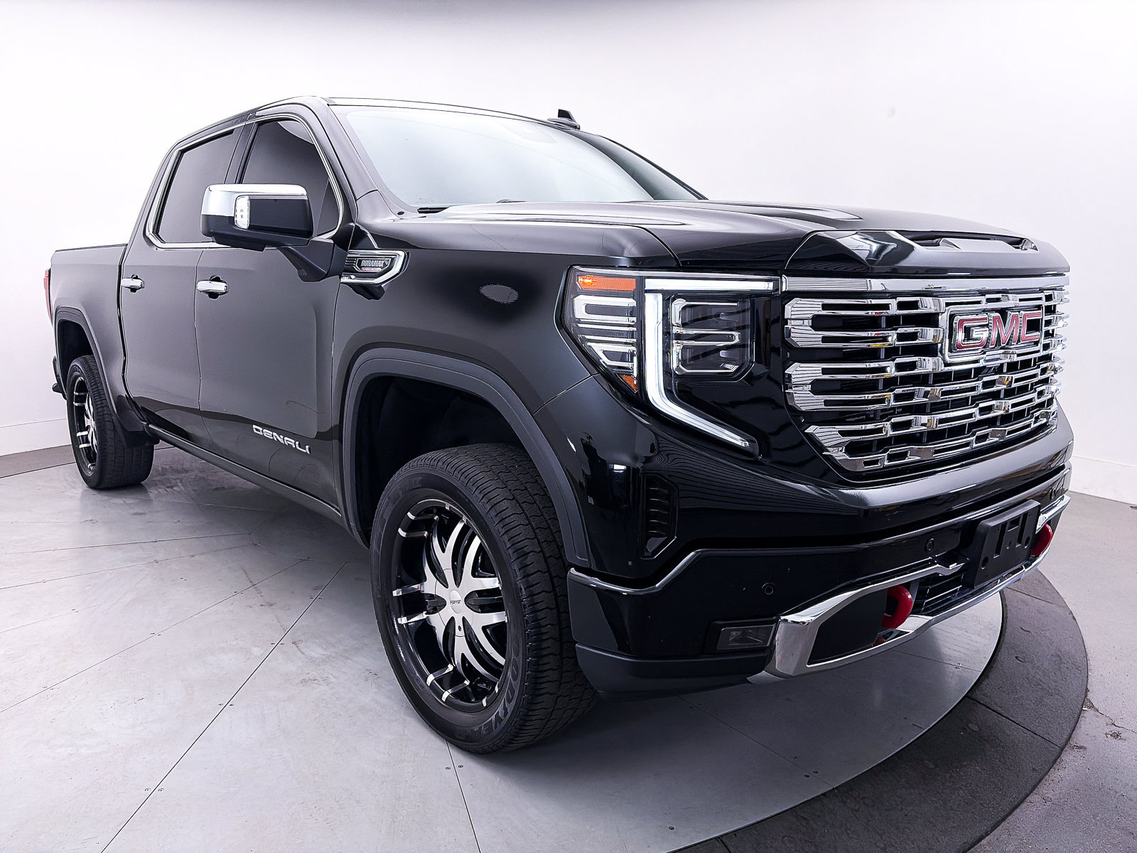 Used 2023 GMC Sierra 1500 Denali w/ Denali Reserve Package AWD/4WD image 14