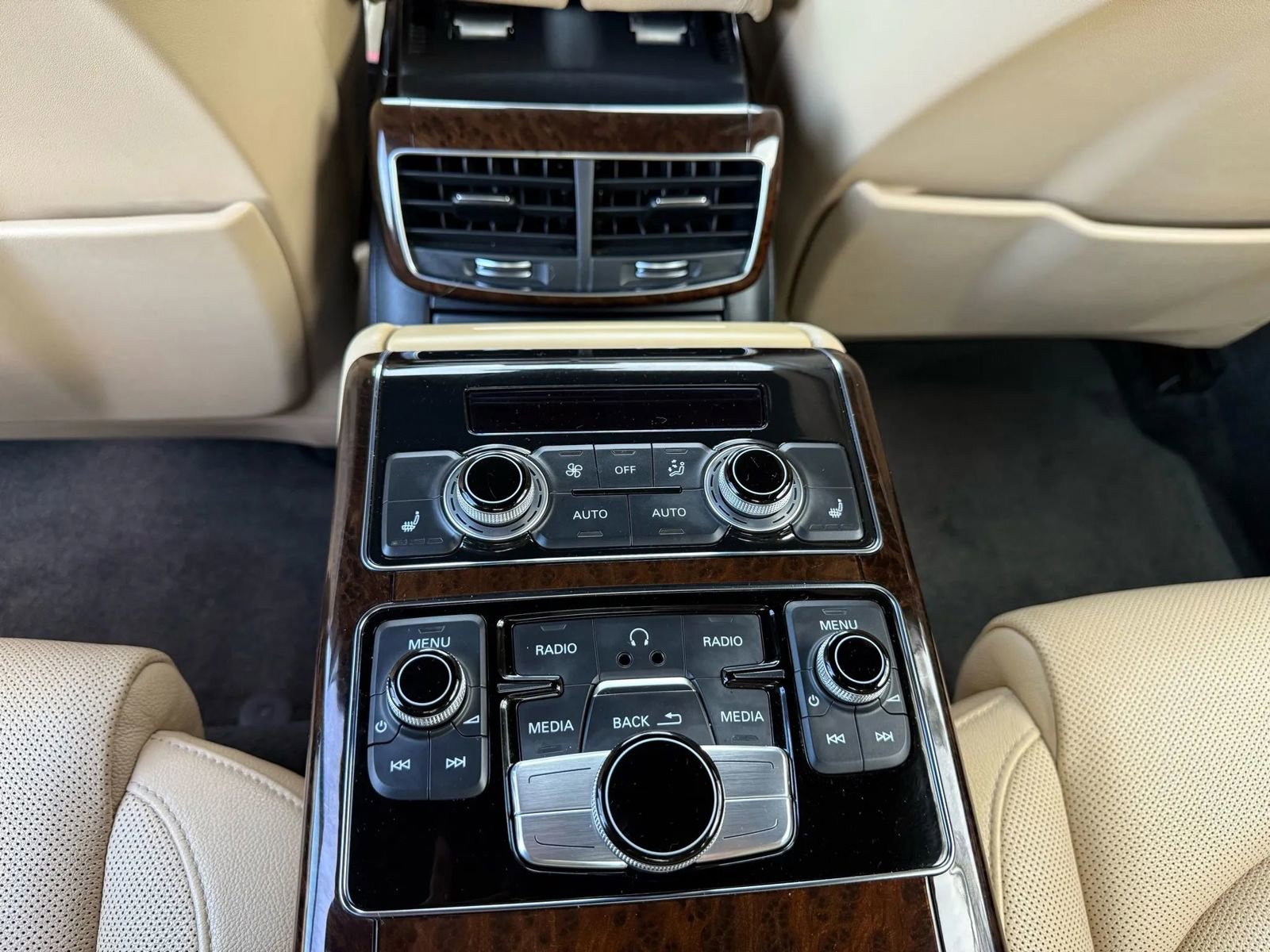 Used 2012 Audi A8 4.2 image 22