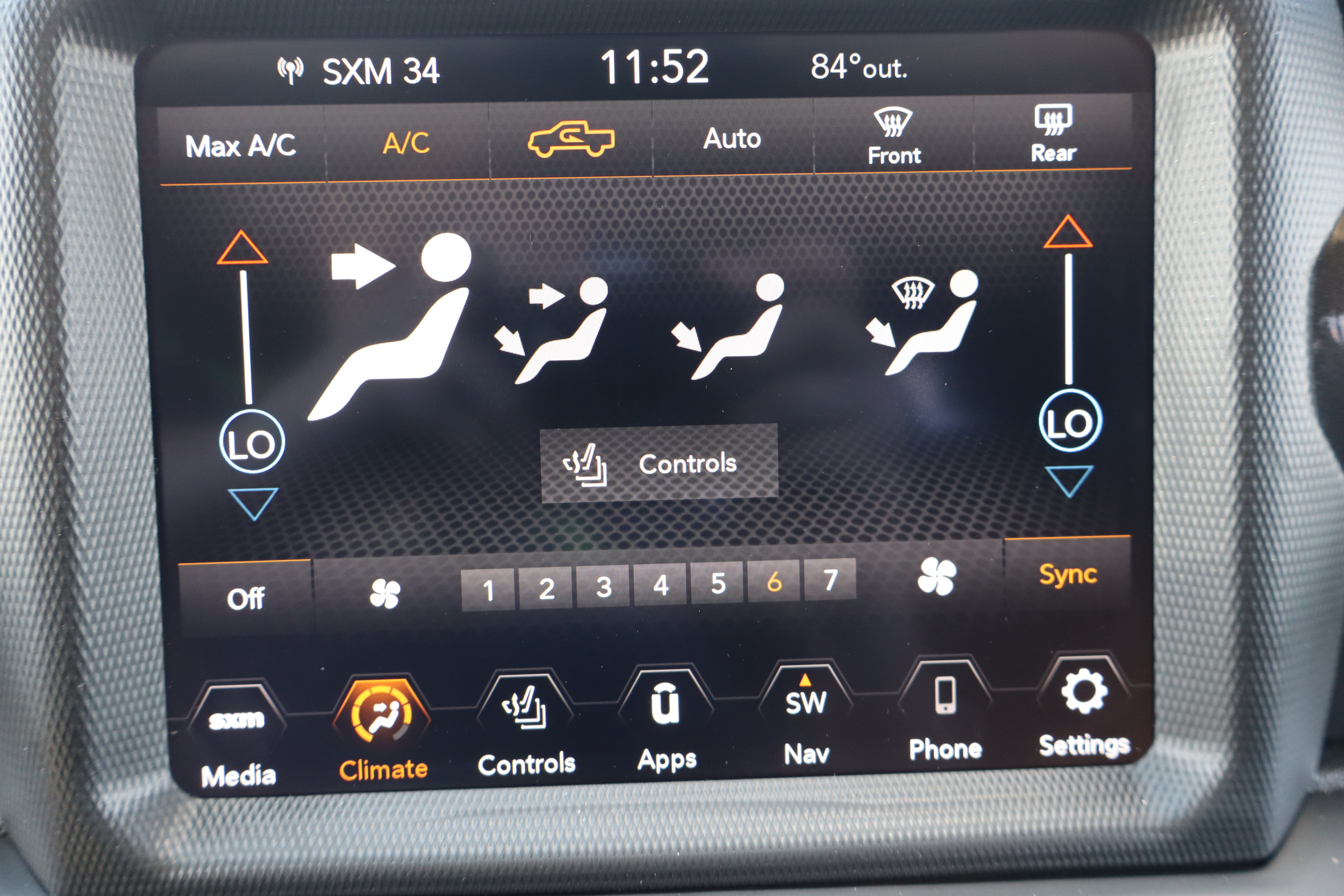 Used 2022 Jeep Gladiator Sport AWD/4WD image 22