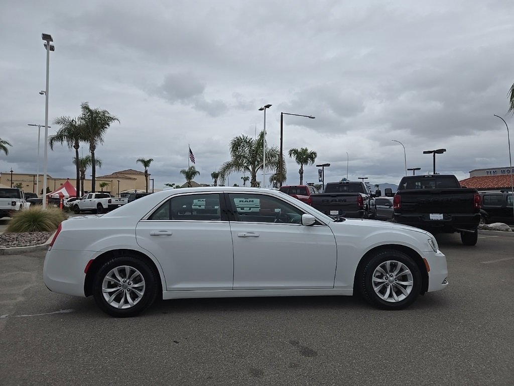 Certified 2023 Chrysler 300 Touring image 8
