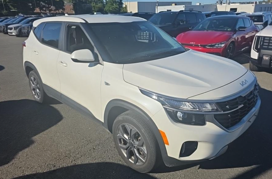 Used 2024 Kia Seltos LX