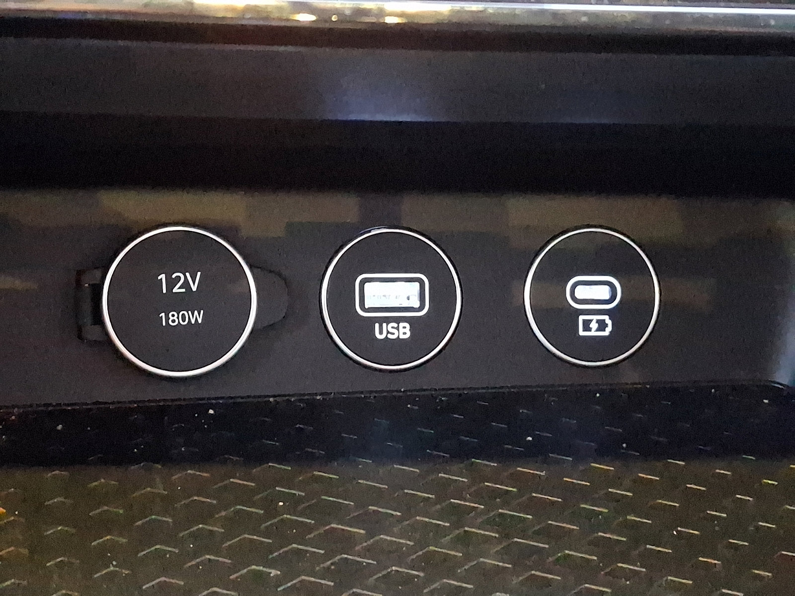 Certified 2026 Genesis G70 2.5T image 25