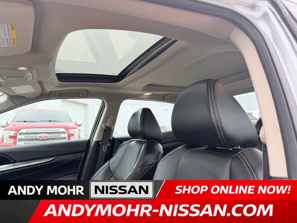 Used 2023 Nissan Maxima SL image 18