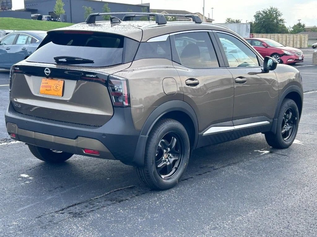 Used 2026 Nissan Kicks SV w/ Cold Weather Package FWD image 3