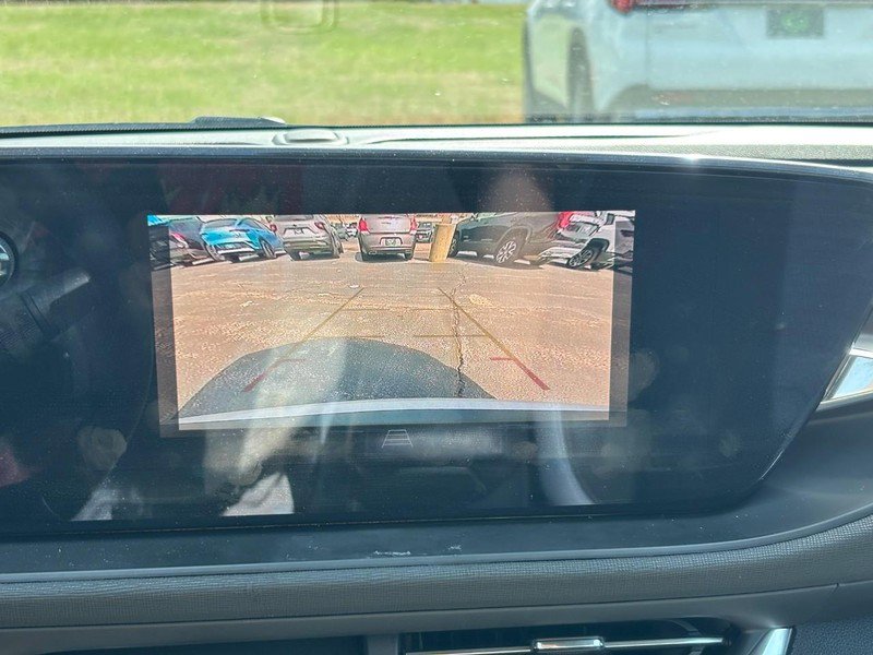 Used 2024 Buick Envista Preferred w/ Convenience I Package image 21