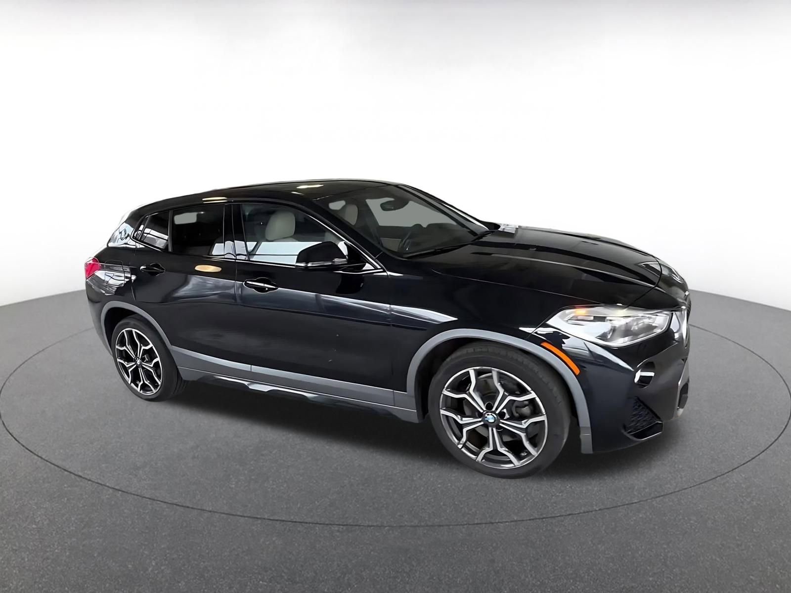 Used 2020 BMW X2 sDrive28i image 2