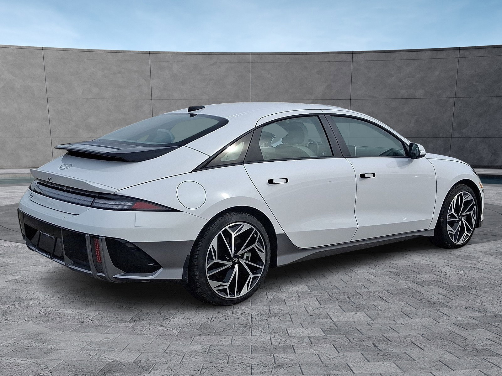 Certified 2023 Hyundai Ioniq 6 SEL AWD/4WD image 11